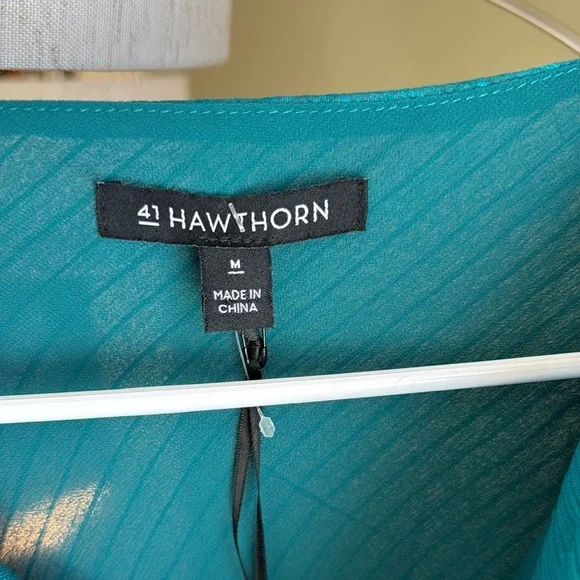 Hawthorn Teal Women's Top Medium NWT - Picture 2 of 4